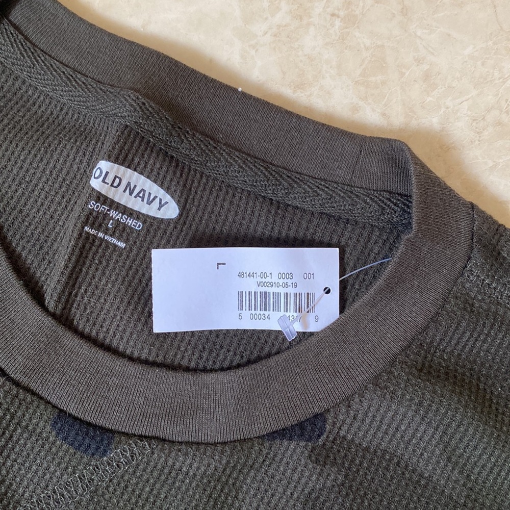 NWT Old Navy soft-washed long sleeve shirt - Picture 3 of 3